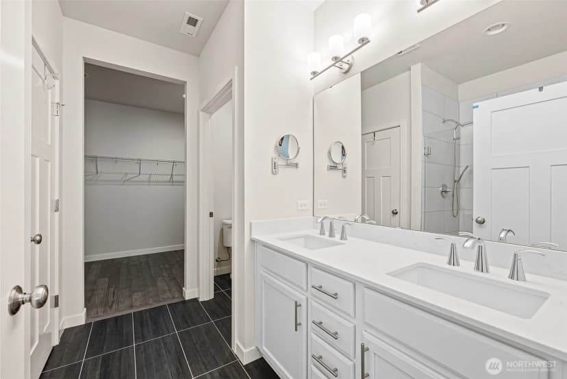 Property photo for 5619 Waldron Drive Ne, Lacey photo 16