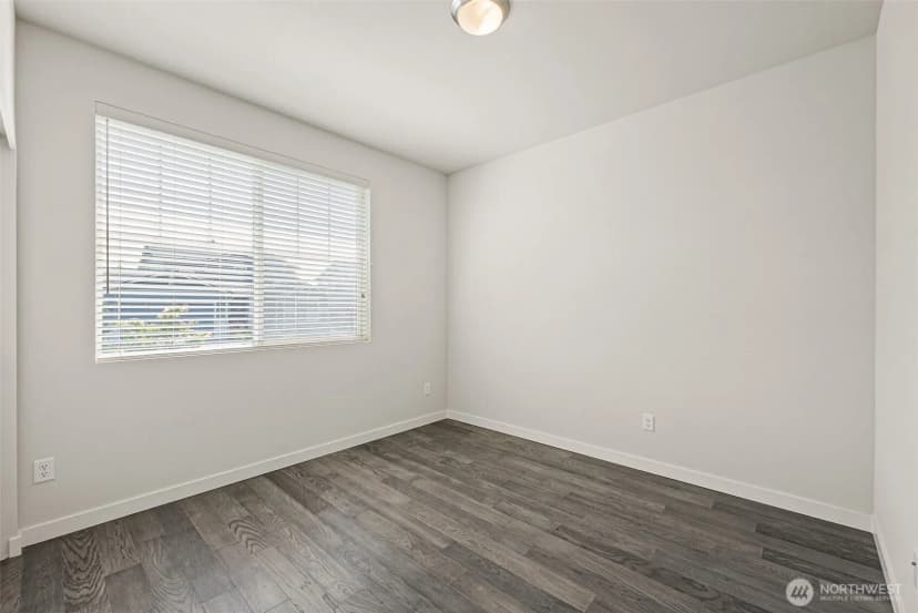 Property photo for 5619 Waldron Drive Ne, Lacey photo 26