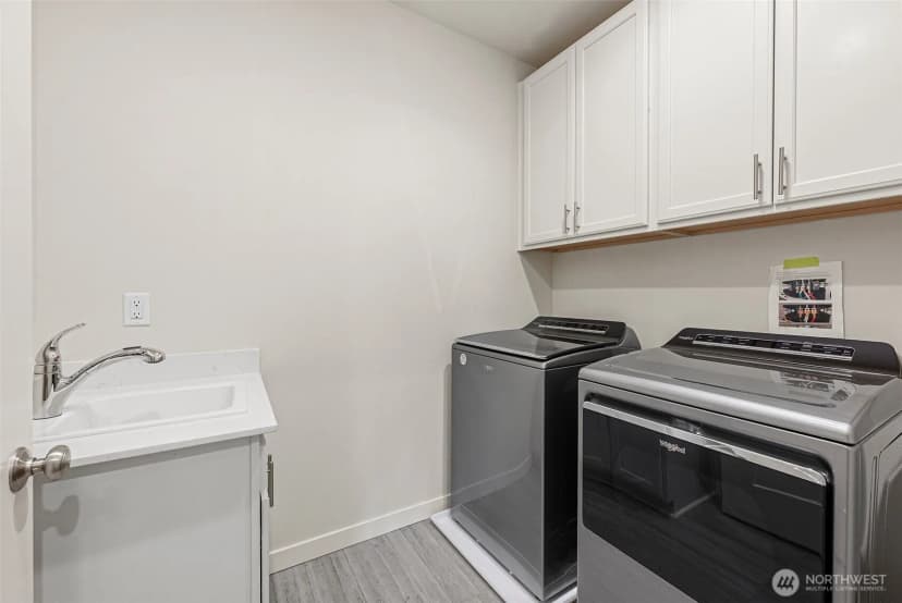 Property photo for 5619 Waldron Drive Ne, Lacey photo 30