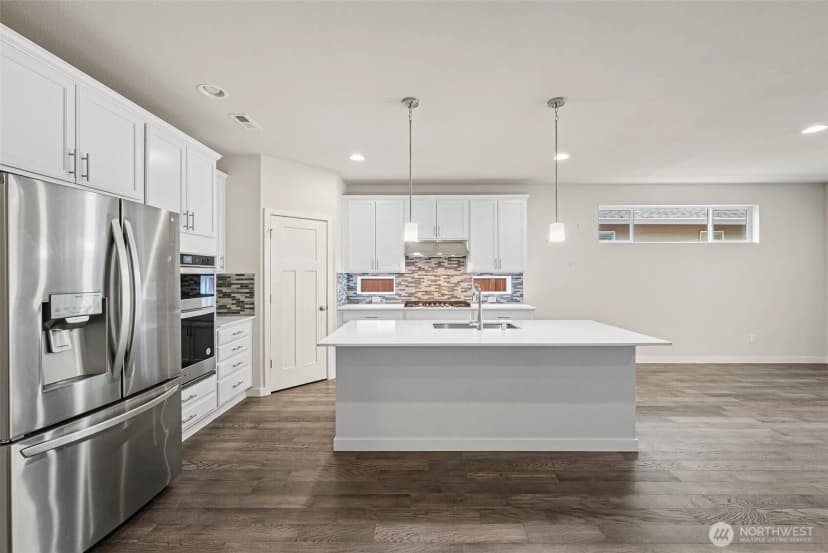 Property photo for 5619 Waldron Drive Ne, Lacey photo 12