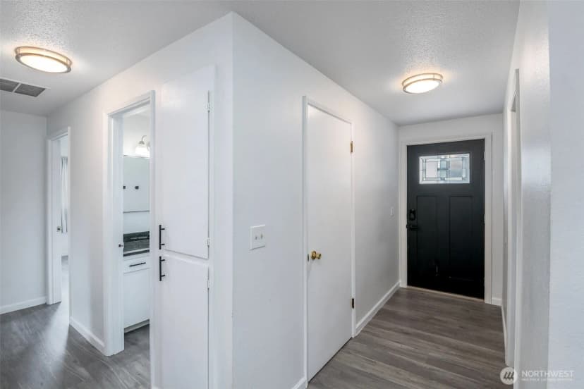 Property photo for 7233 S Sheridan, Tacoma photo 6