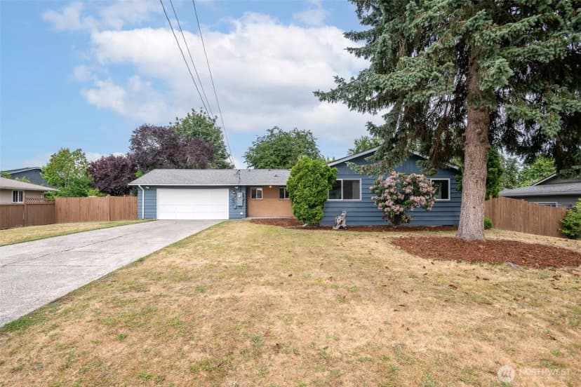 Property photo for 7233 S Sheridan, Tacoma photo 2