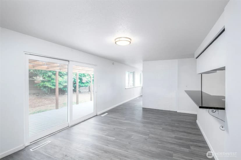 Property photo for 7233 S Sheridan, Tacoma photo 25
