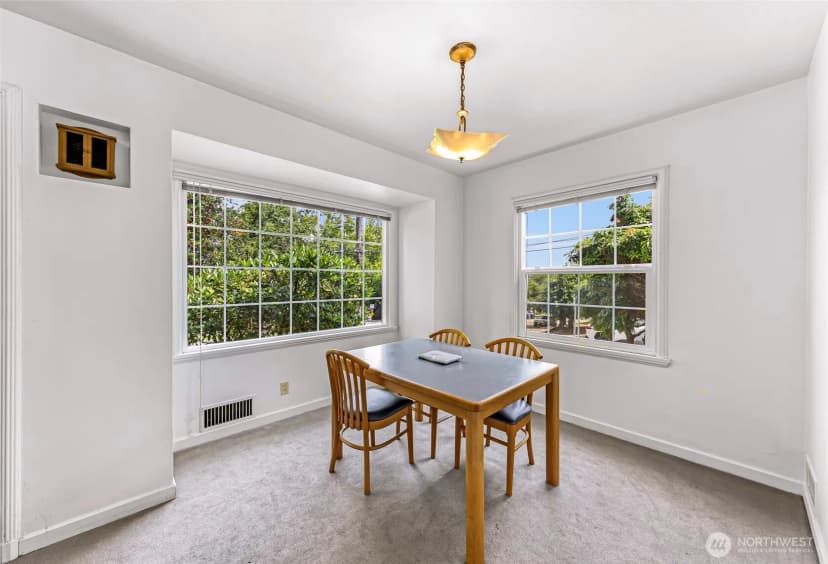 Property photo for 403 W Dravus Street, Seattle photo 12