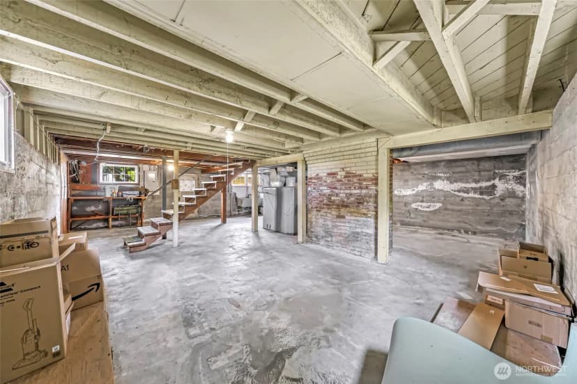 Property photo for 403 W Dravus Street, Seattle photo 16