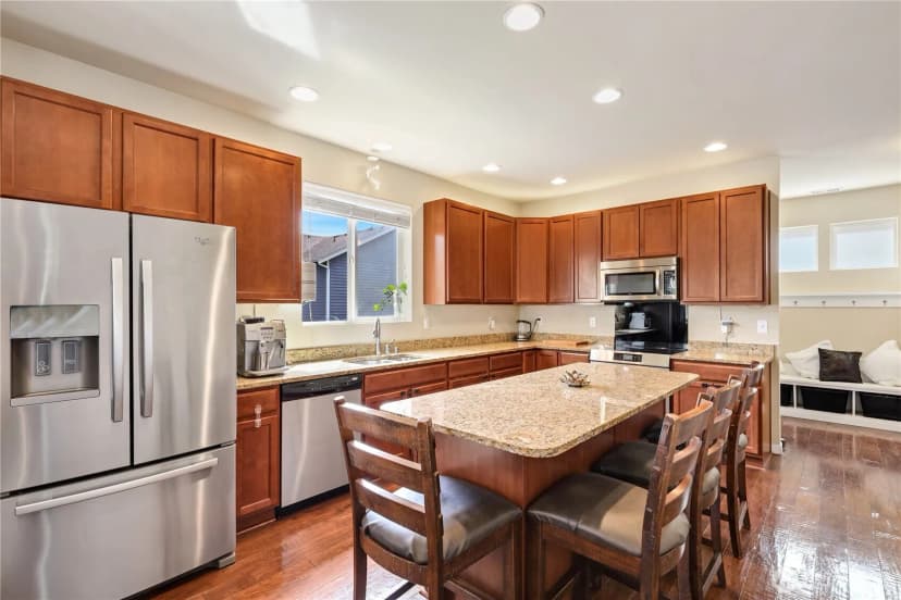 Property photo for 33908 12th Place Sw, Federal Way photo 16