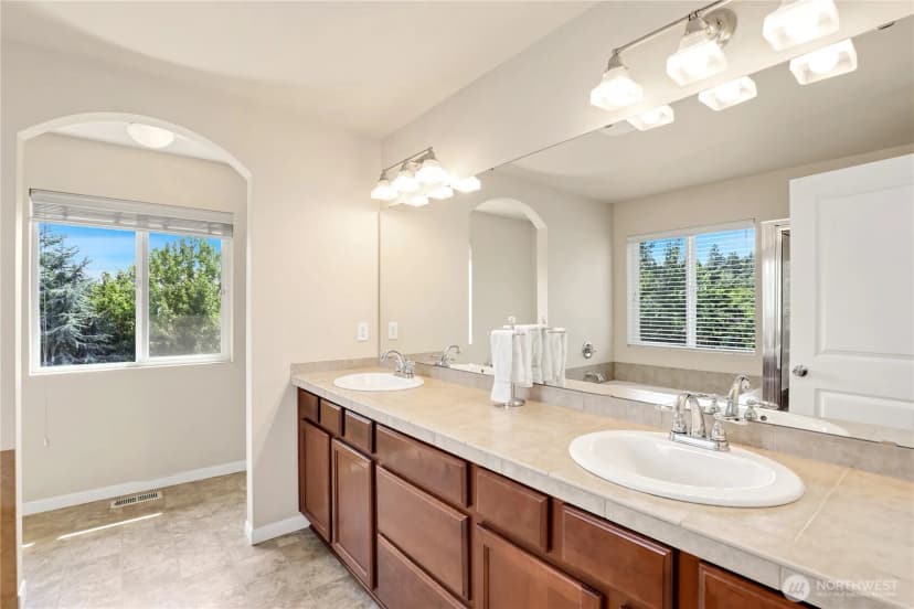 Property photo for 33908 12th Place Sw, Federal Way photo 21