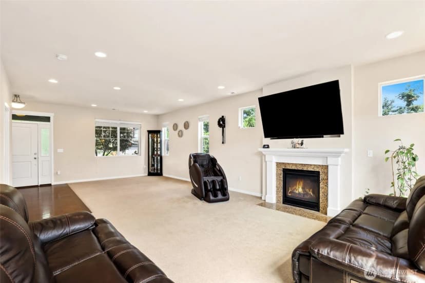 Property photo for 33908 12th Place Sw, Federal Way photo 11