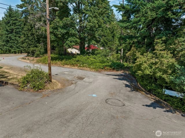Property photo for 206 1st Place S, Des Moines photo 4
