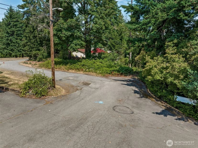 Property photo for 206 1st Place S, Des Moines photo 4