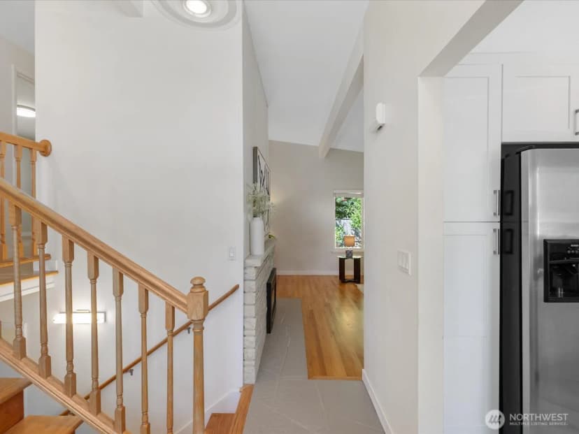 Property photo for 17829 Ne 93rd Place, Bothell photo 4