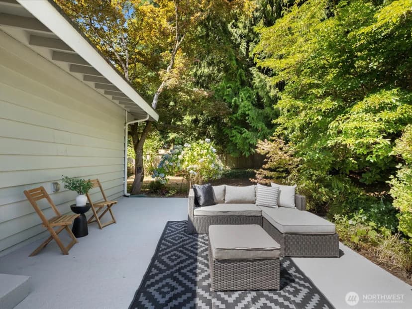 Property photo for 17829 Ne 93rd Place, Bothell photo 32