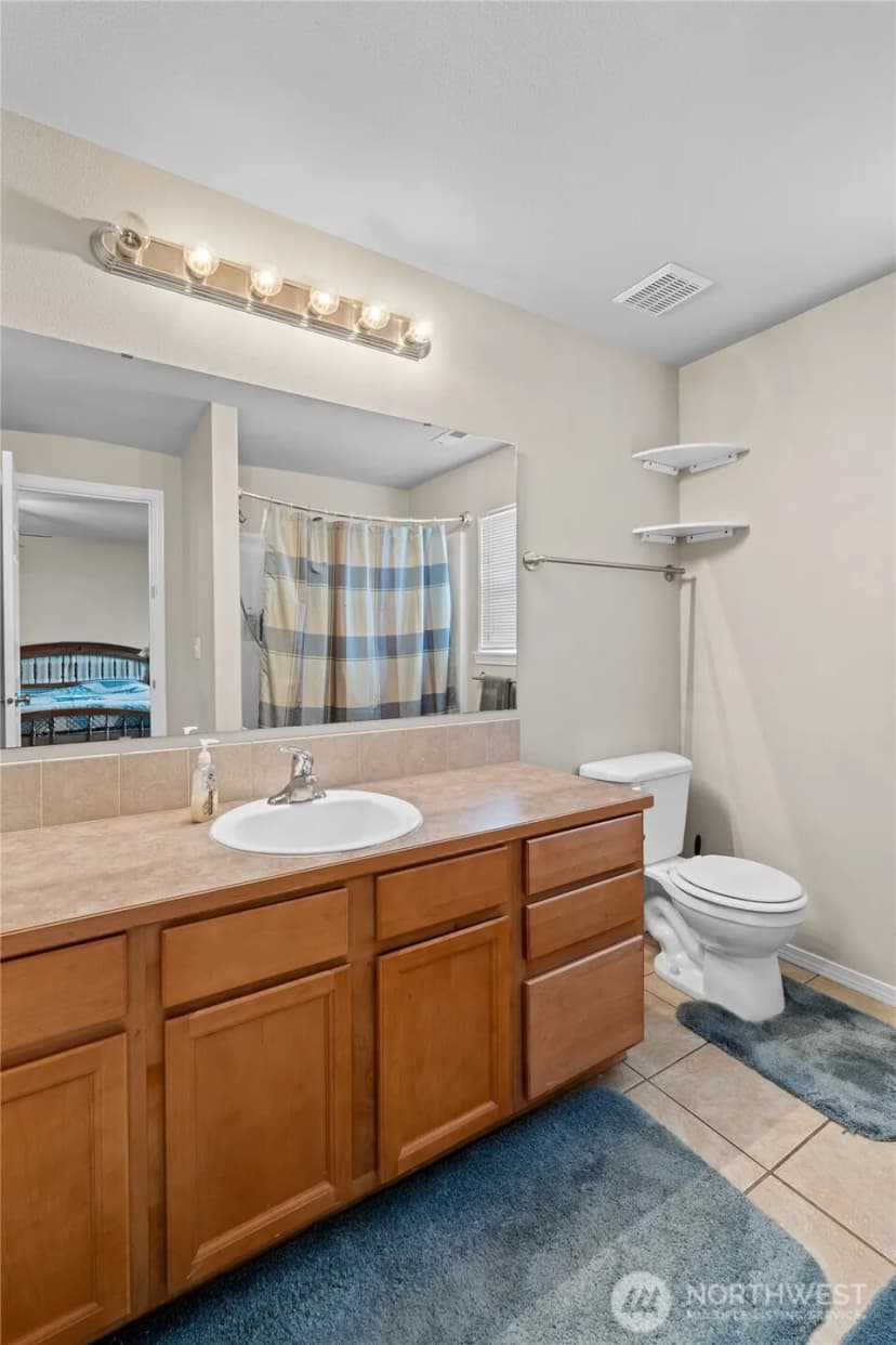 Property photo for 5468 Balustrade Boulevard Se, Lacey photo 18