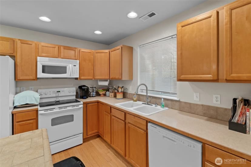 Property photo for 5468 Balustrade Boulevard Se, Lacey photo 6