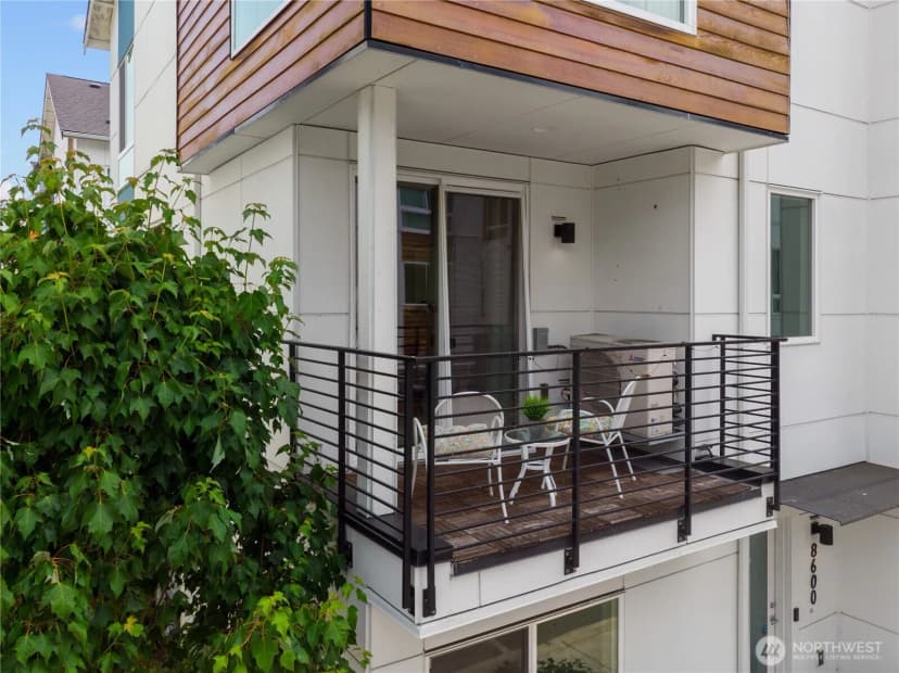 Property photo for 8600 21st Place Ne, Seattle photo 9