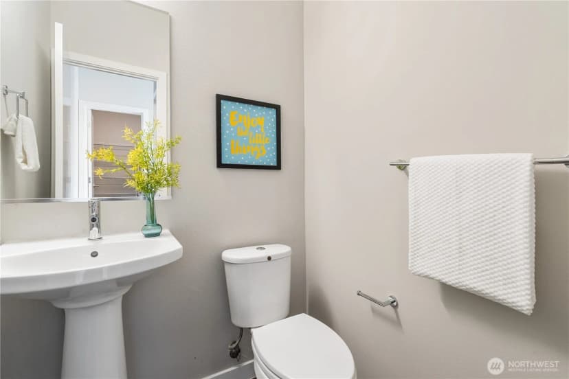 Property photo for 8600 21st Place Ne, Seattle photo 11