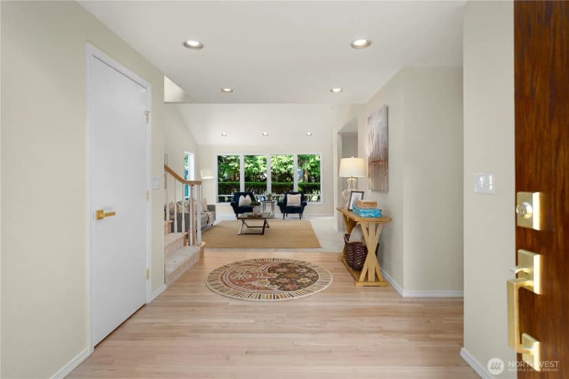Property photo for 20010 Island Parkway E, Lake Tapps photo 6