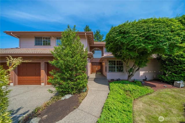 Property photo for 20010 Island Parkway E, Lake Tapps