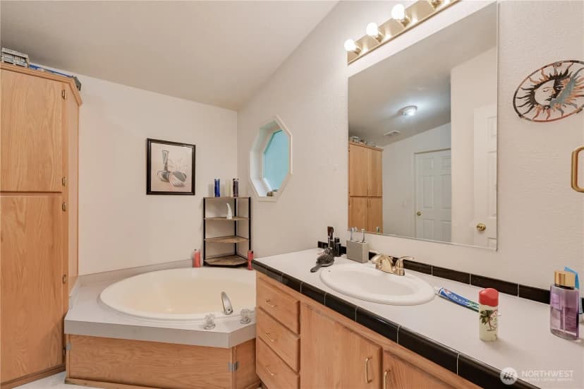 Property photo for 28818 Ne Tolt Hill Road, Carnation photo 8