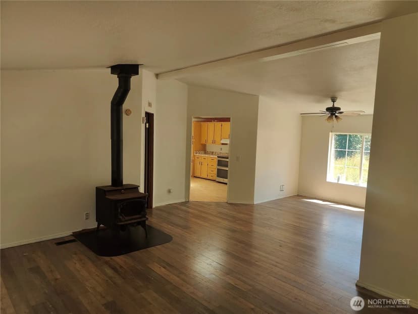 Property photo for 440 W Haven Drive, Elma photo 16