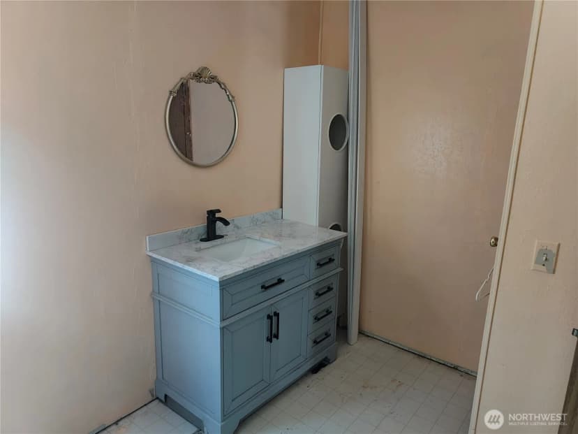 Property photo for 440 W Haven Drive, Elma photo 22