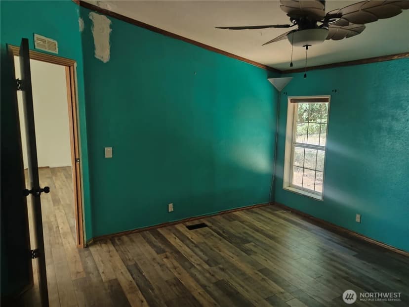 Property photo for 440 W Haven Drive, Elma photo 32
