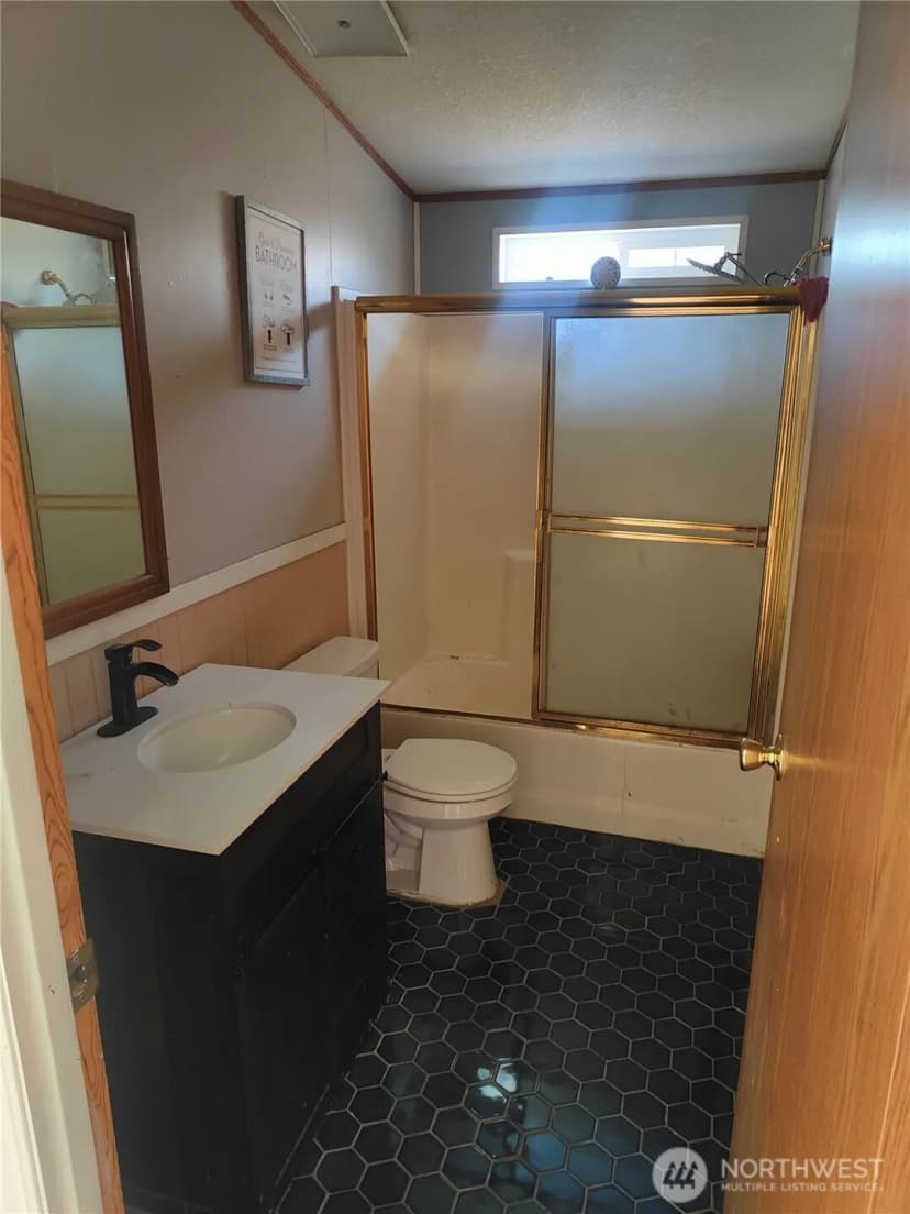 Property photo for 440 W Haven Drive, Elma photo 11