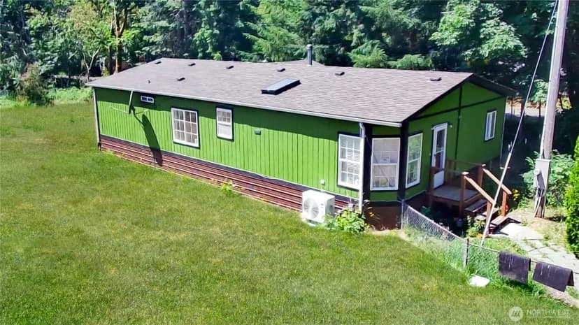 Property photo for 440 W Haven Drive, Elma photo 2