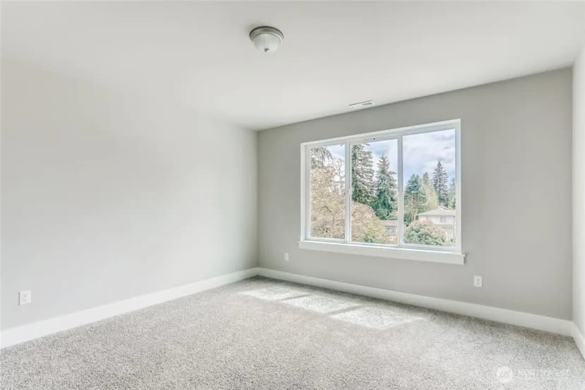 Property photo for 411 205th Street Sw #a, Lynnwood photo 24