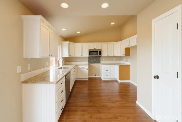 Property photo for 20211 85th Avenue, Spanaway photo 4