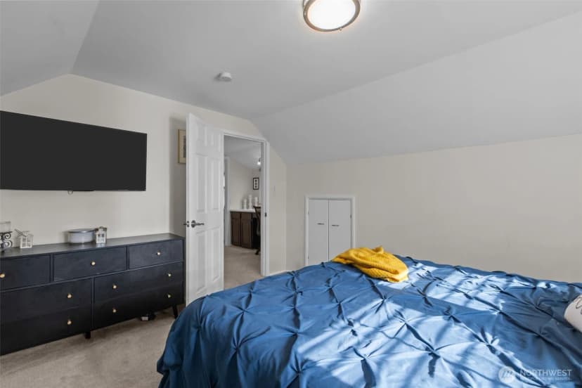 Property photo for 3410 61st Ave Sw, Seattle photo 24
