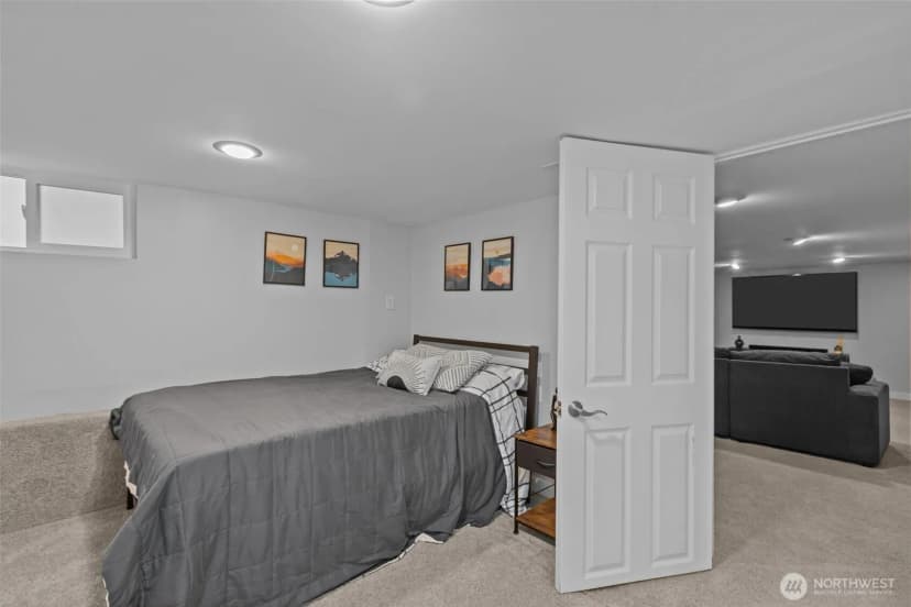 Property photo for 3410 61st Ave Sw, Seattle photo 32