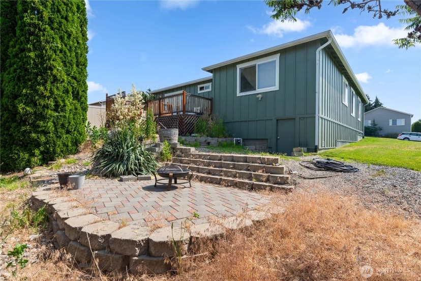Property photo for 608 S Lawler Avenue, East Wenatchee photo 19
