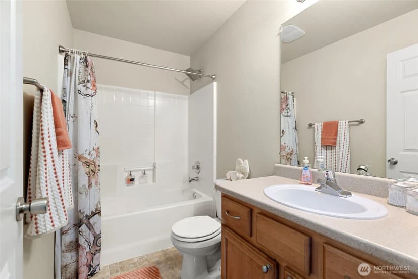 Property photo for 2345 Sw Siskin Circle, Port Orchard photo 26