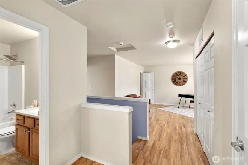 Property photo for 2345 Sw Siskin Circle, Port Orchard photo 25