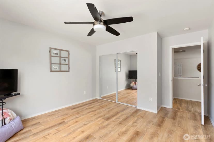 Property photo for 2345 Sw Siskin Circle, Port Orchard photo 29