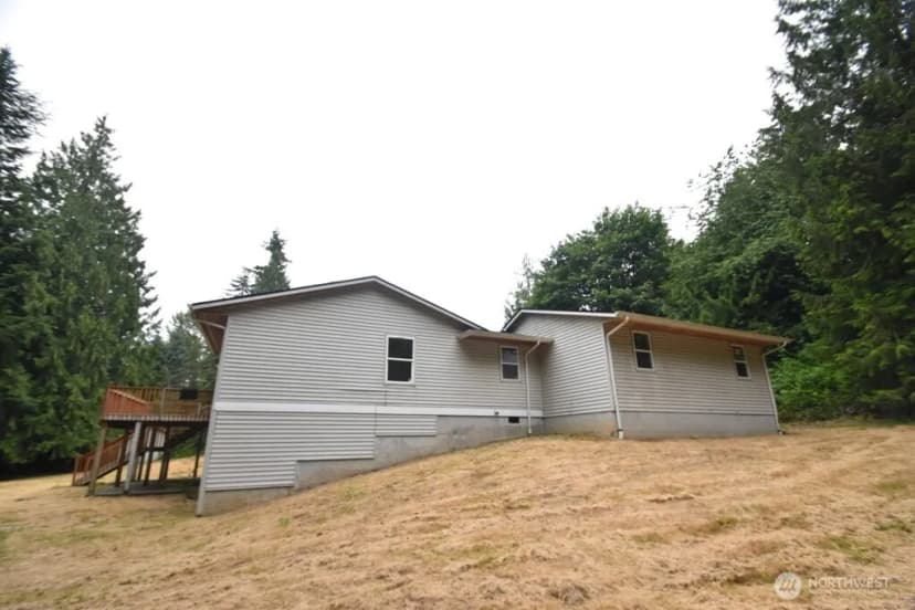 Property photo for 8004 184th Street Nw, Stanwood photo 37