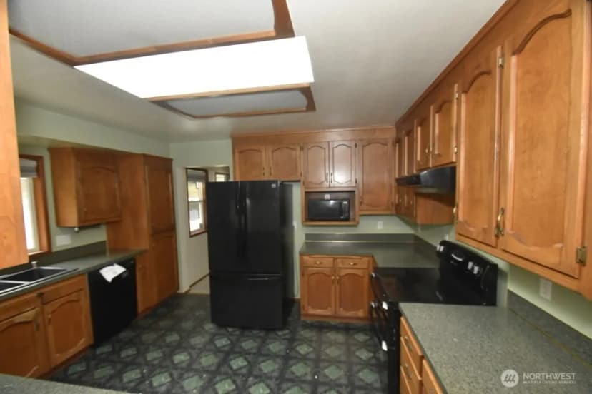 Property photo for 8004 184th Street Nw, Stanwood photo 9