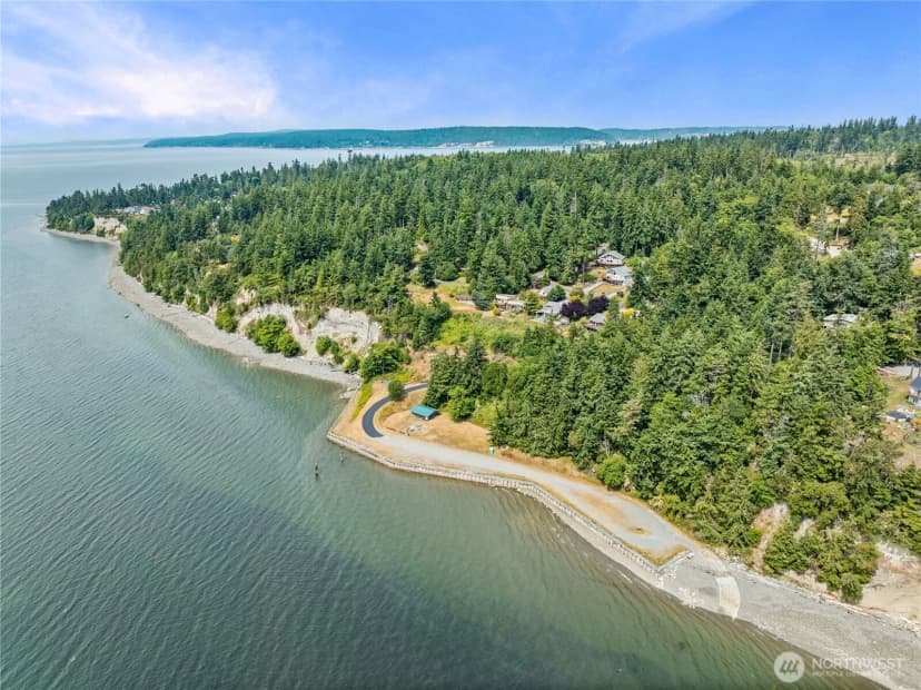 Property photo for 3555 S Holmes View Drive, Langley photo 39