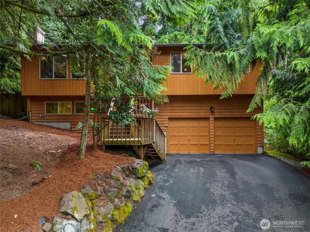Property photo for 15911 181st Place Ne, Woodinville photo 2