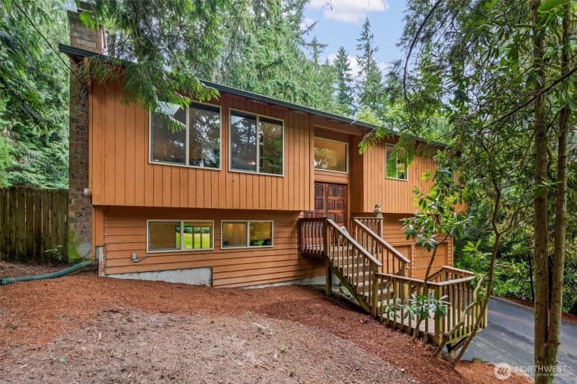 Property photo for 15911 181st Place Ne, Woodinville photo 3