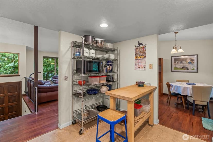 Property photo for 15911 181st Place Ne, Woodinville photo 9