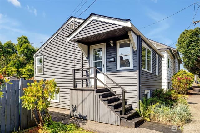 Property photo for 2711 Nw 80th Street, Seattle photo 2