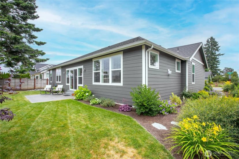 Property photo for 2101 Snowbush Street, Lynden photo 30