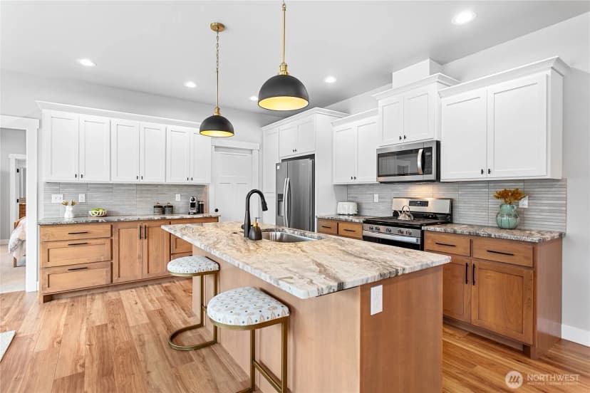 Property photo for 2101 Snowbush Street, Lynden photo 11