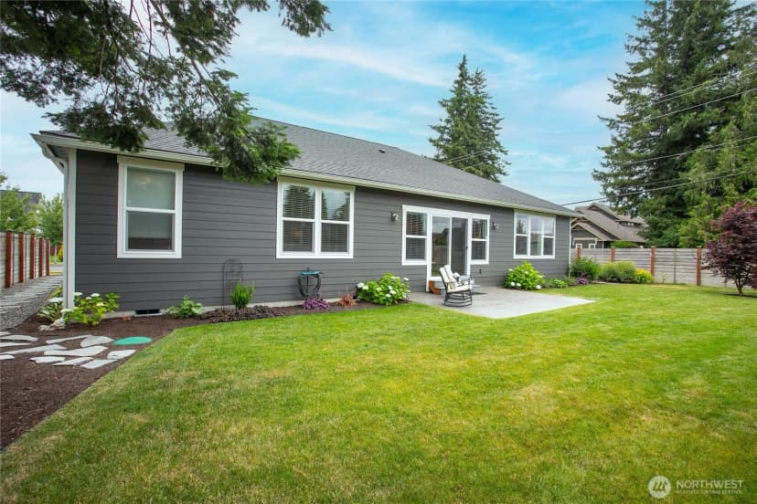 Property photo for 2101 Snowbush Street, Lynden photo 27