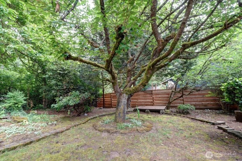 Property photo for 2305 Lakemoor Drive Sw, Olympia photo 23