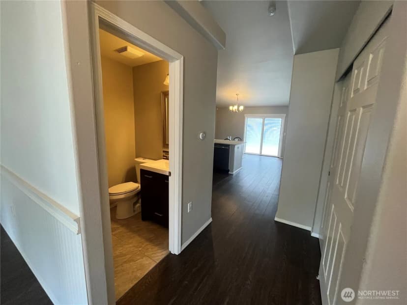 Property photo for 14912 87th Avenue E, Puyallup photo 4