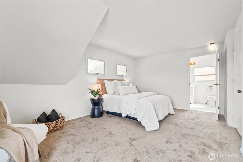 Property photo for 6719 46th Avenue S, Seattle photo 14