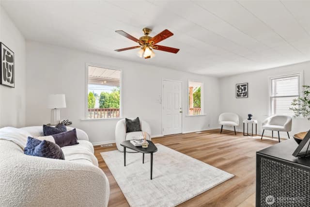 Property photo for 6719 46th Avenue S, Seattle photo 5